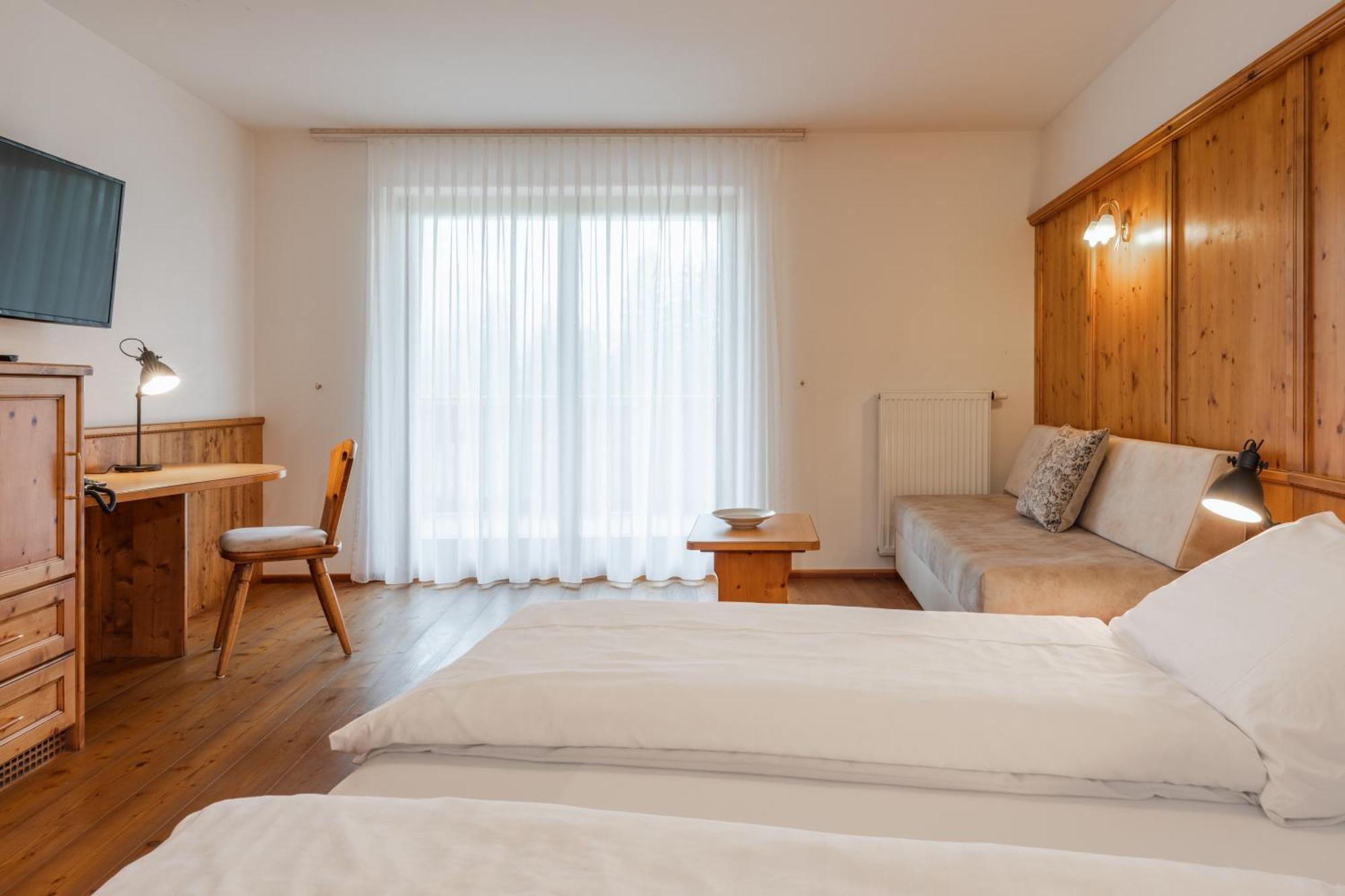 Hotel Asterbel ブラーイエス エクステリア 写真