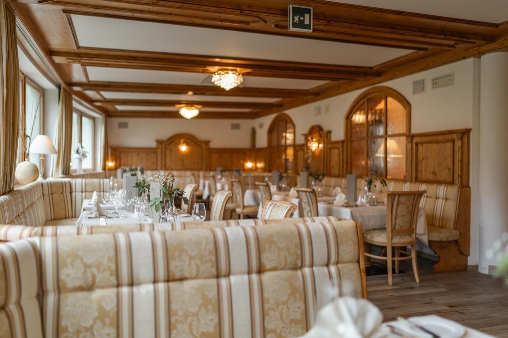 Hotel Asterbel ブラーイエス エクステリア 写真