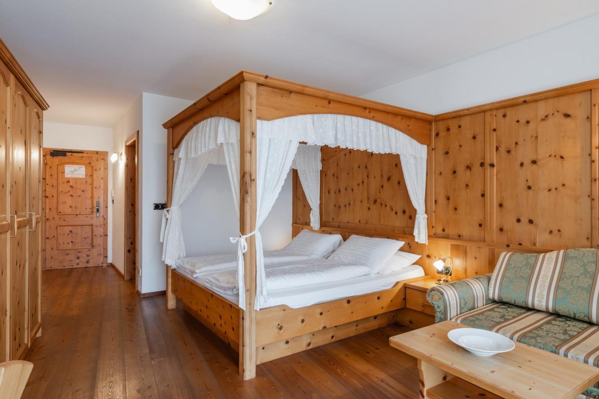 Hotel Asterbel ブラーイエス エクステリア 写真
