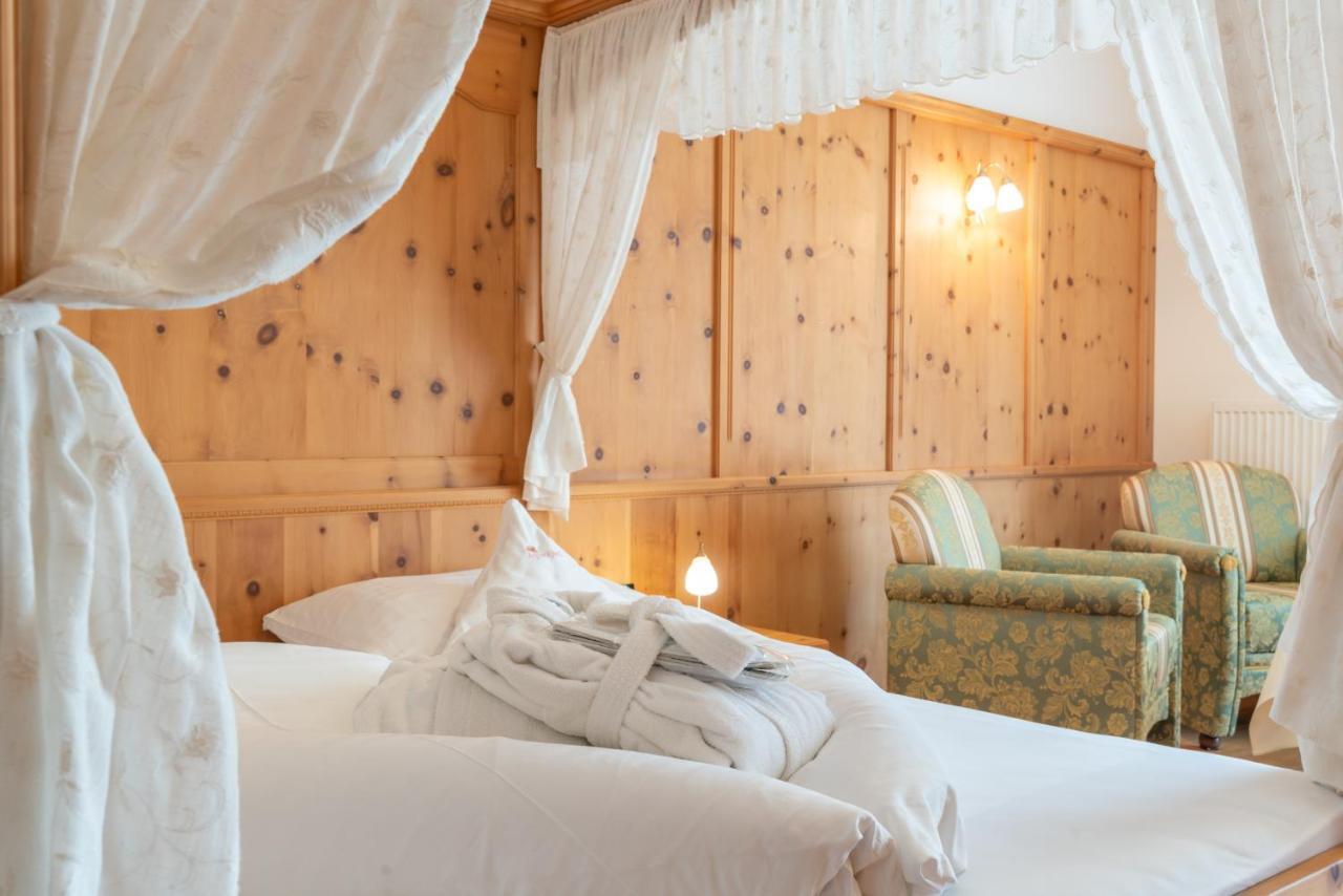 Hotel Asterbel ブラーイエス エクステリア 写真
